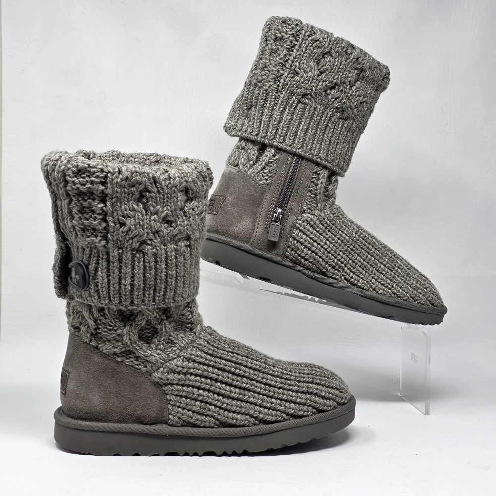 Ugg Classic Cardy Cabled Knit Tall Grey Boots Youth Size 3 1143702K New